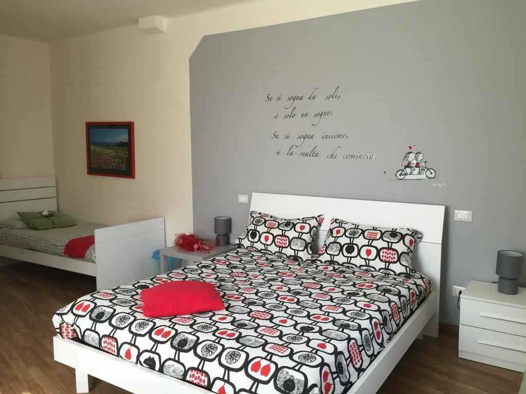 L'Iris B&B Lucca Bagian luar foto