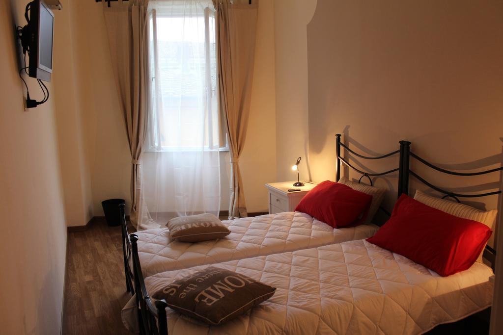 L'Iris B&B Lucca Ruang foto