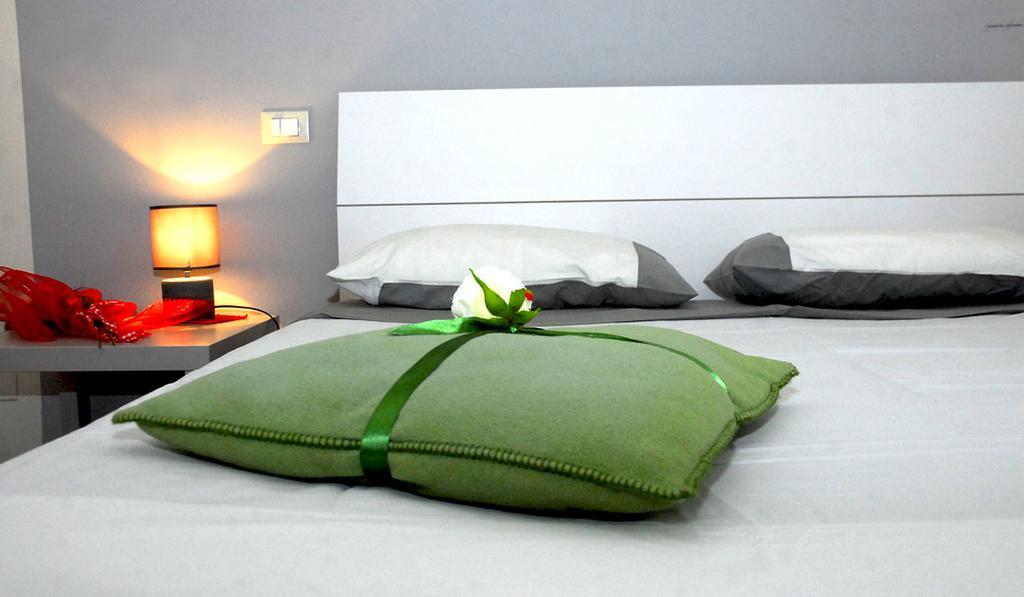 L'Iris B&B Lucca Bagian luar foto