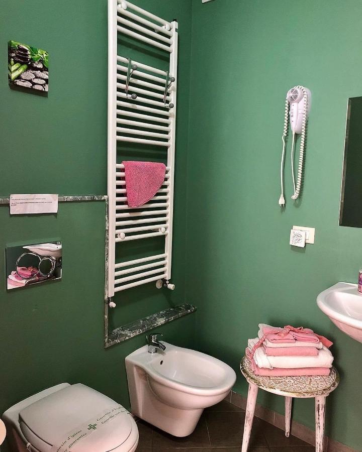 L'Iris B&B Lucca Bagian luar foto